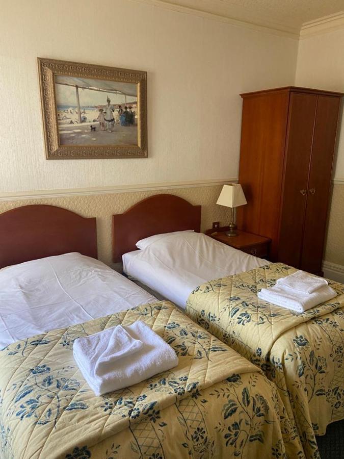 Clarkes Hotel Barrow In Furness المظهر الخارجي الصورة