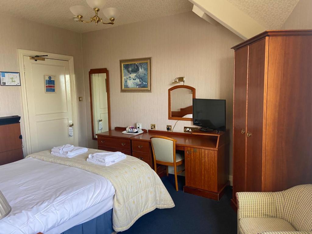 Clarkes Hotel Barrow In Furness المظهر الخارجي الصورة