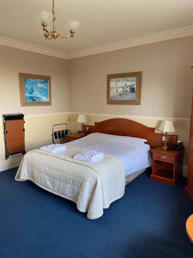 Clarkes Hotel Barrow In Furness المظهر الخارجي الصورة