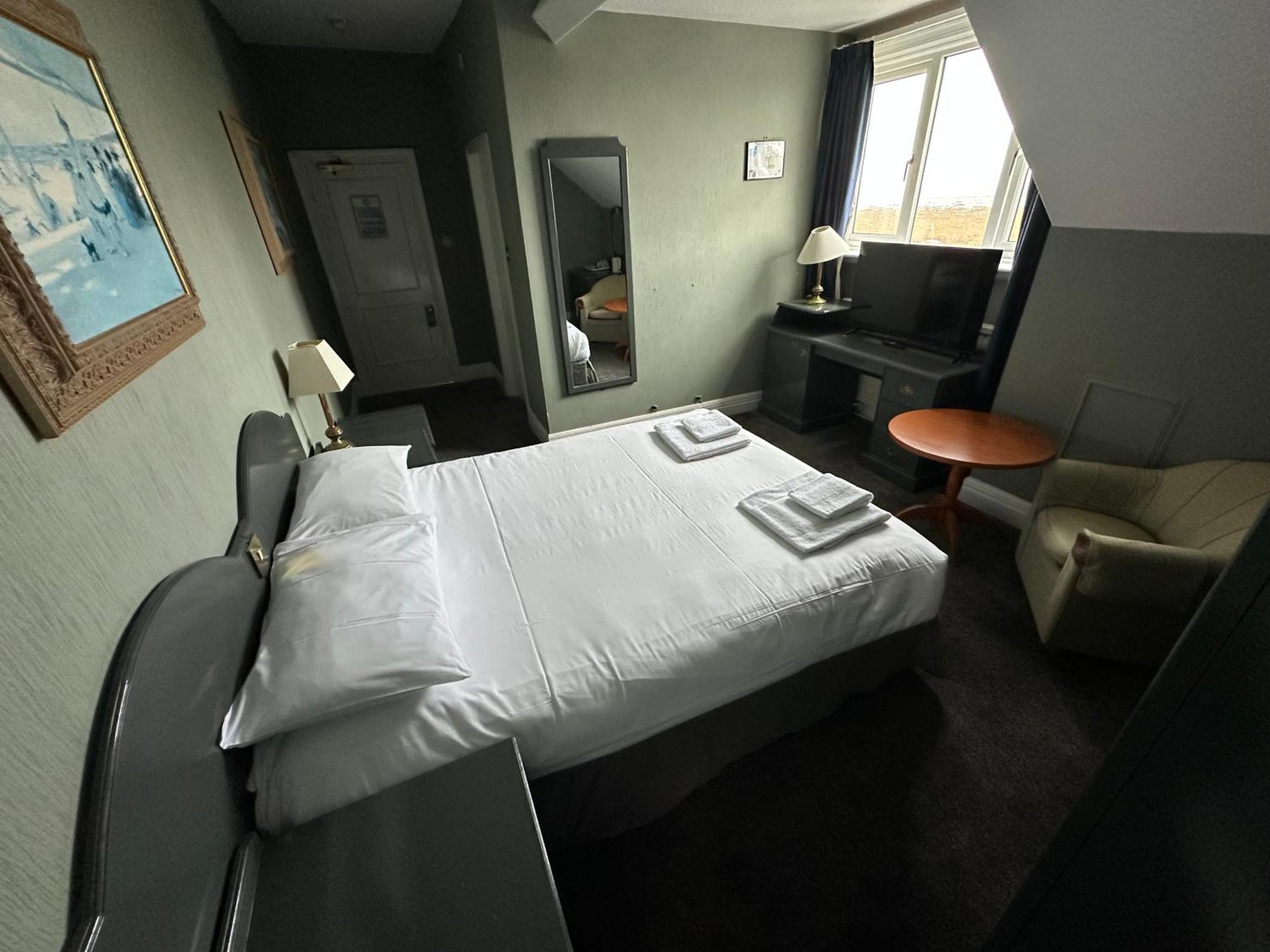 Clarkes Hotel Barrow In Furness المظهر الخارجي الصورة