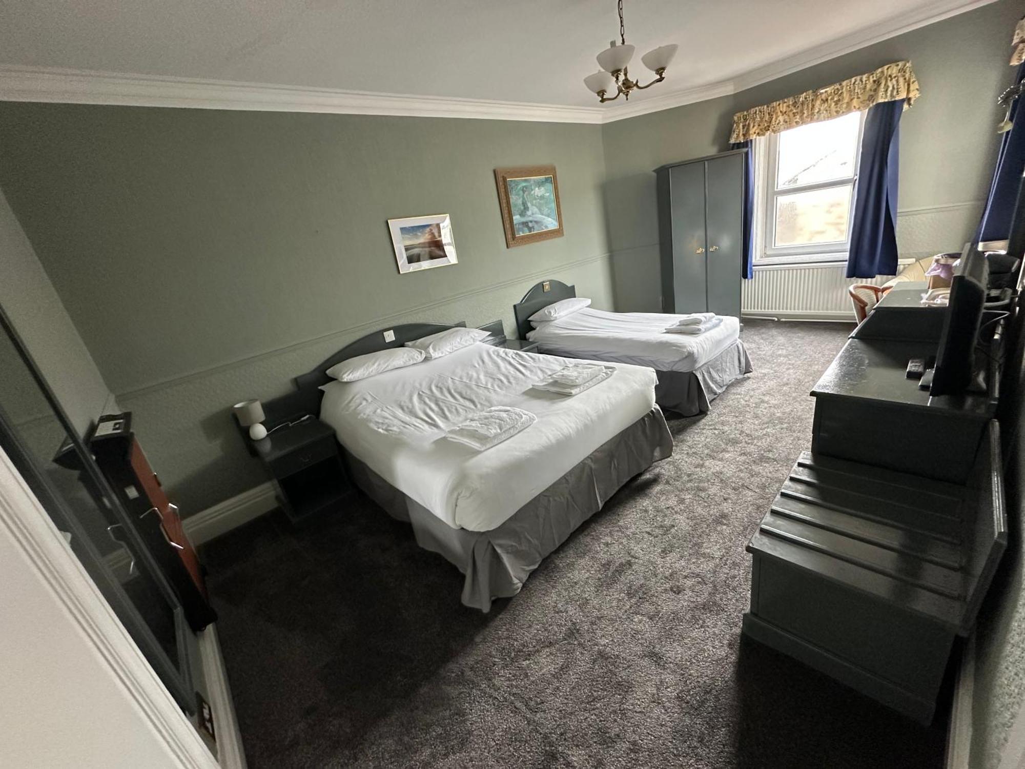Clarkes Hotel Barrow In Furness المظهر الخارجي الصورة